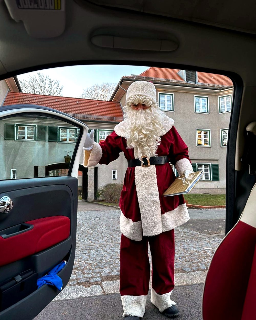 Weihnachtsmann in Berlin – Ankunft zur Bescherung
